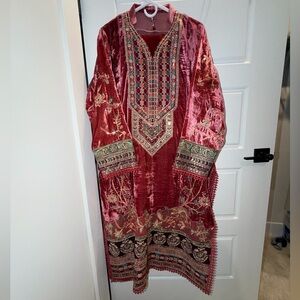 Sana Safinaz Velvet Fancy Pakistani Shalwar Kameez